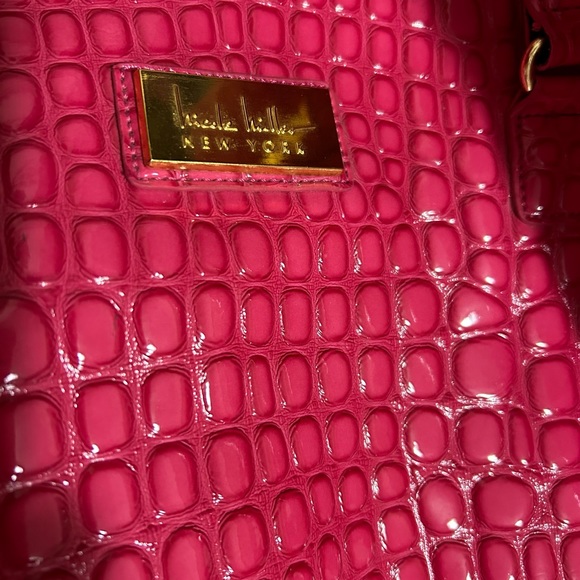 ✈️🌸HUGE HOT PINK TRAVEL BAG🌸✈️ - Picture 6 of 8